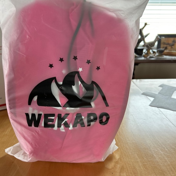 NWT Wekapo pink inflatable lounger - Picture 6 of 11